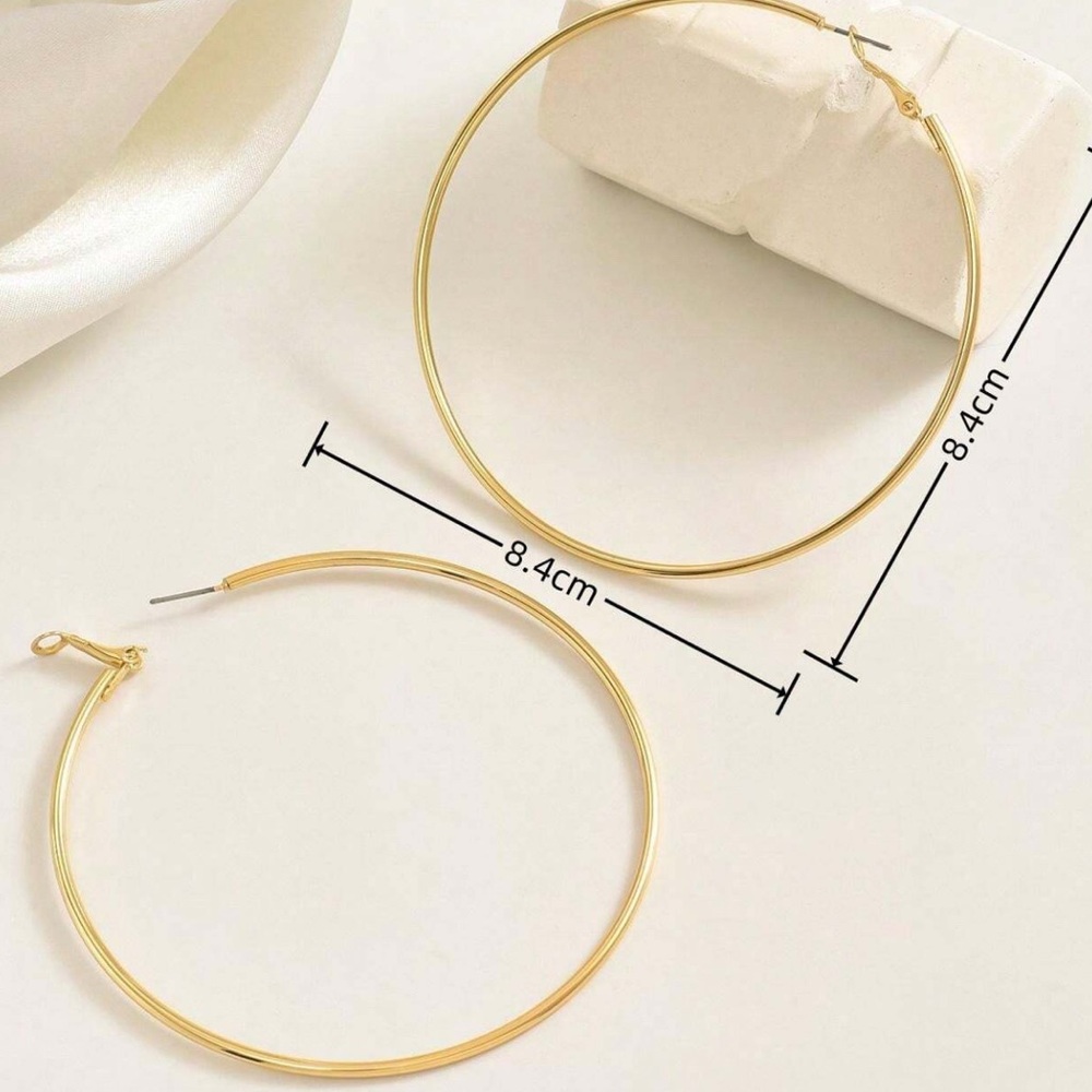 🔥🔥🆕Boho Chic Large Gold Hoop Earrings - Picture 5 of 6